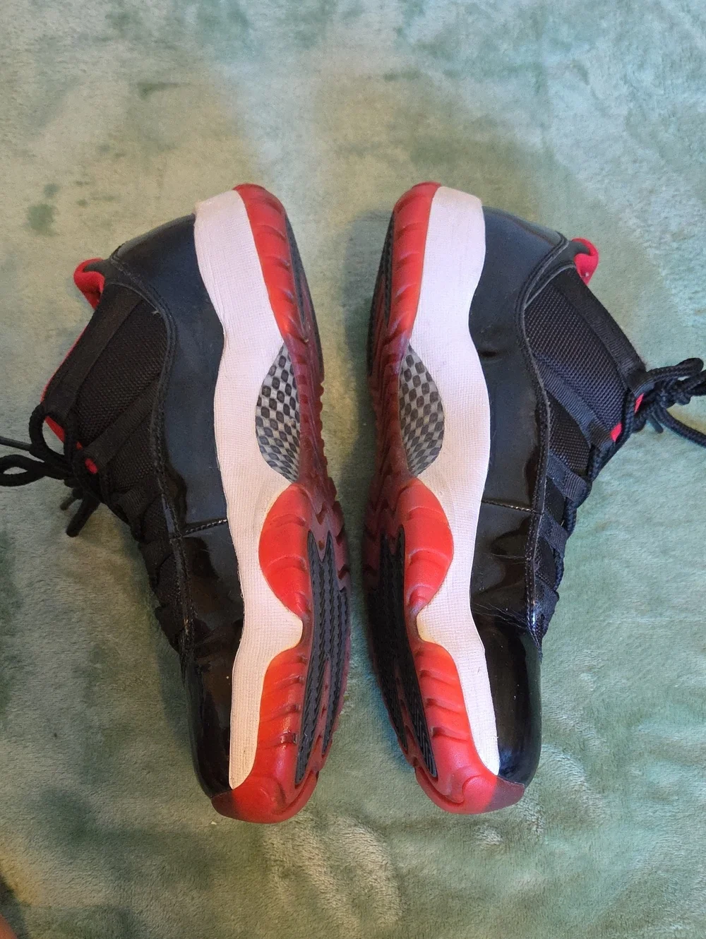 NIKE Air Jordan 11 Retro Low 'Bred'